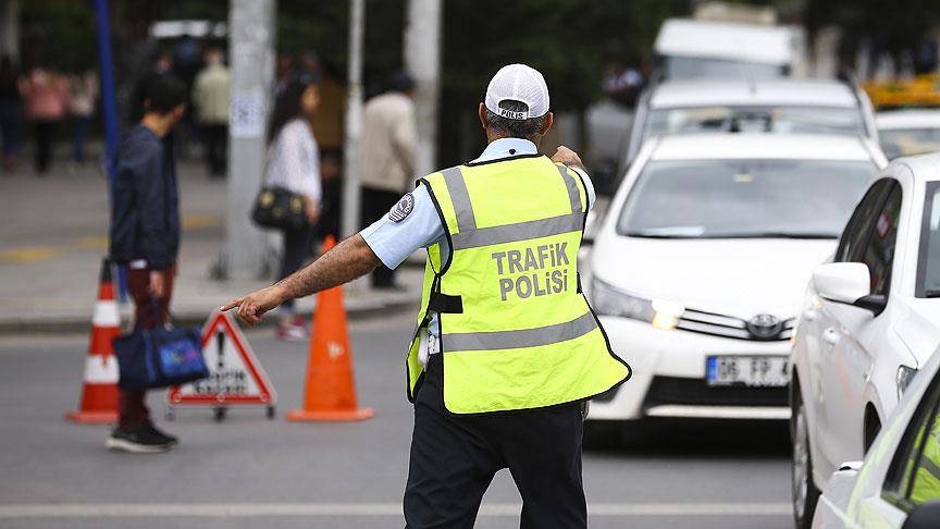 Trafikte bu hıza dikkat: Geçenler artık binlerce lira ceza verecek 5