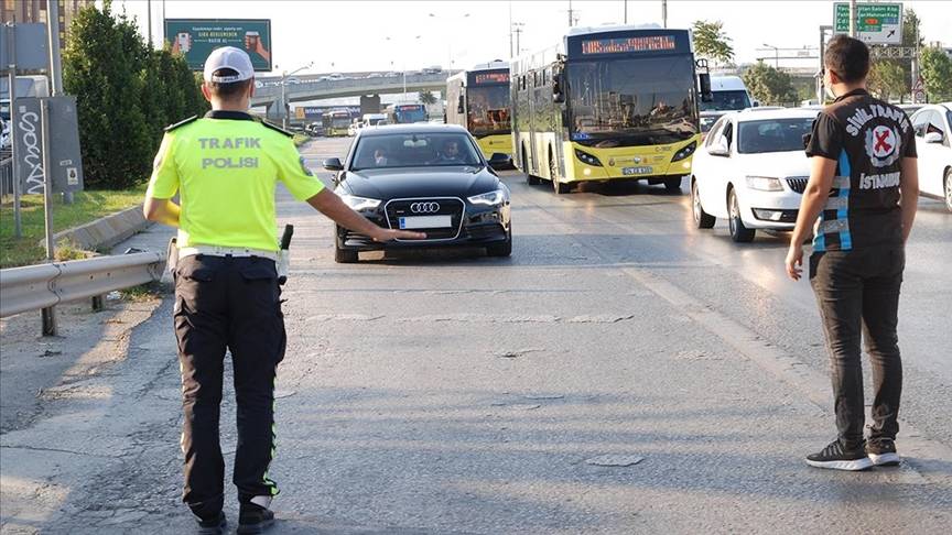 Bakanlık açıkladı: Bu araçların trafiğe çıkması yasaklandı 2