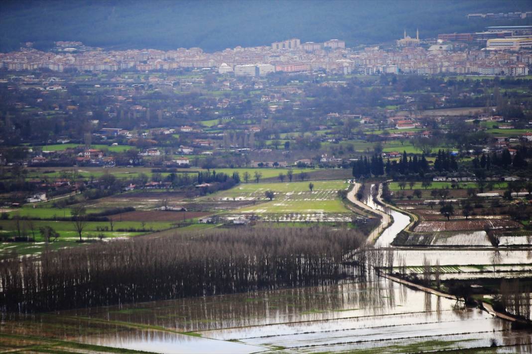 Muğla'da tarım alanlarını su bastı 7