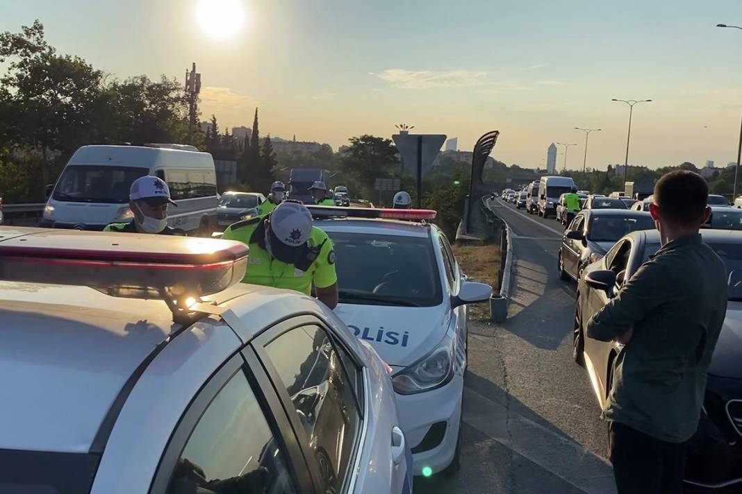 Araba sahipleri dikkat: Bu araçlar artık trafikten men edilecek 1