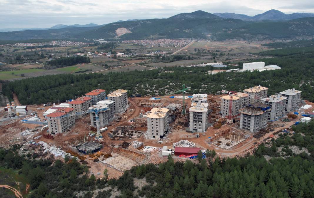 Menteşe TOKİ inşaatının yüzde 25'i tamamlandı 3