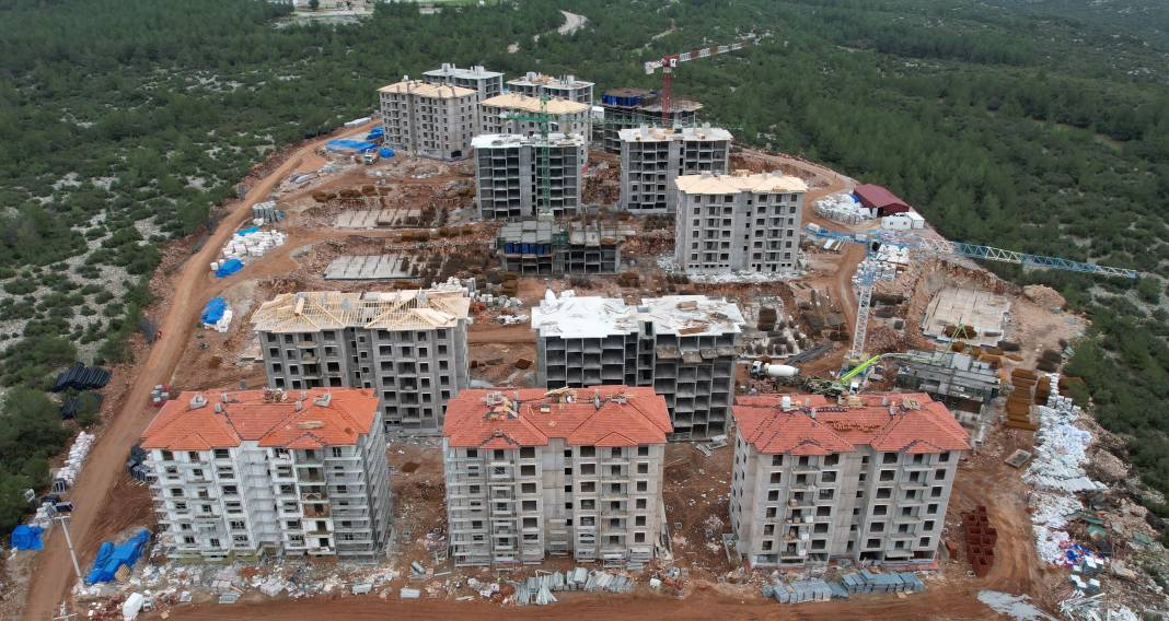 Menteşe TOKİ inşaatının yüzde 25'i tamamlandı 2