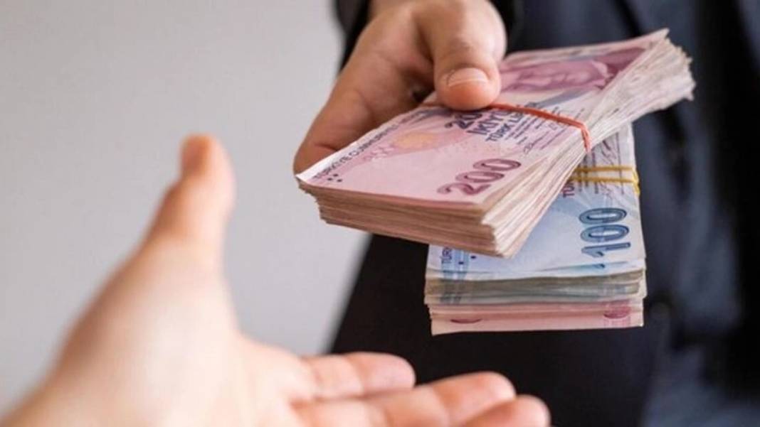 Emeklilere Yeni Yıl Müjdesi: Bankalar Yarışıyor, Promosyonlar Artıyor! 3