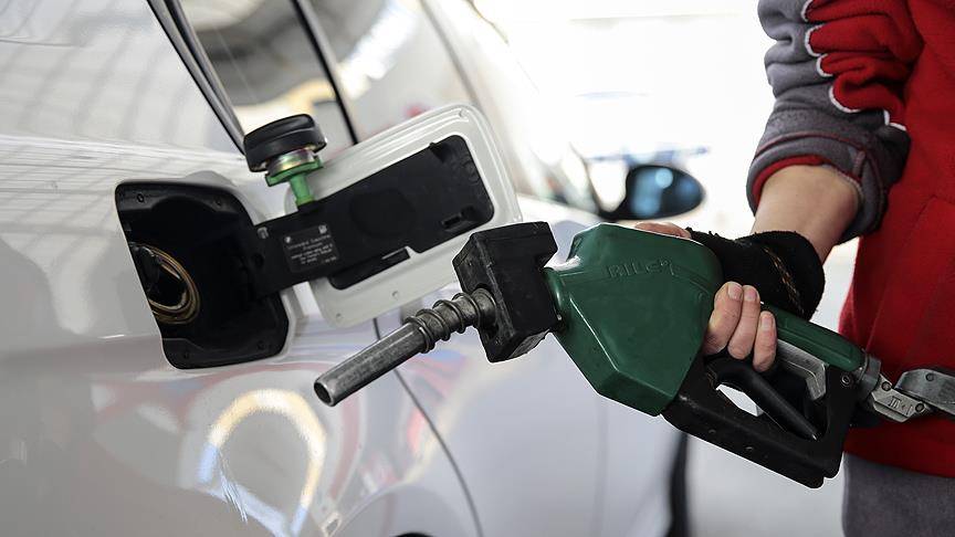 Duyanlar şoke oldu: Benzin ve motorin fiyatları bu rekor seviyeye çıkacak 4
