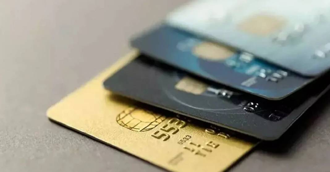Merkez Bankası değişikliğe gitmişti: Kredi kartlarında 1 yıl sonra ilk 3