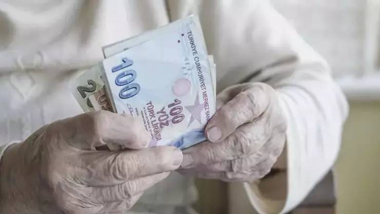 Emekli Maaşlarını O Banka Üzerinden Alanlar Dikkat: 1-30 Mayıs Arasında EK ÖDEME! 6