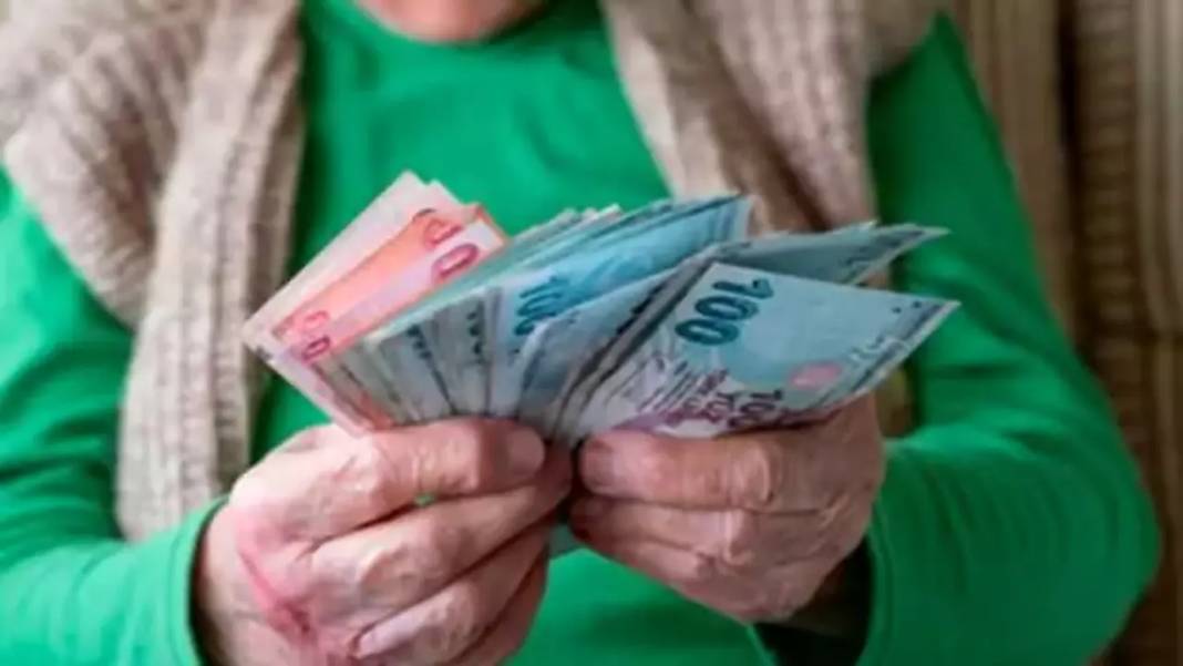 17 Milyon Emekli için Duyuru: Emekli Maaşlarını Alanlar 10.000 TL Ödeme Alacak! 5