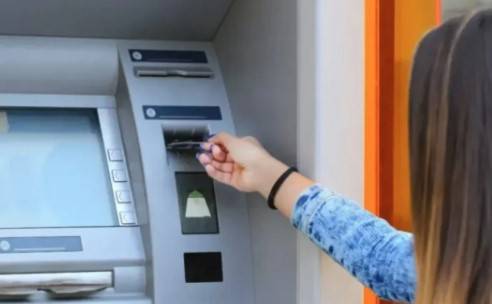 Bu Hataları Yaparsanız ATM Kartınızı Yutacak! 4