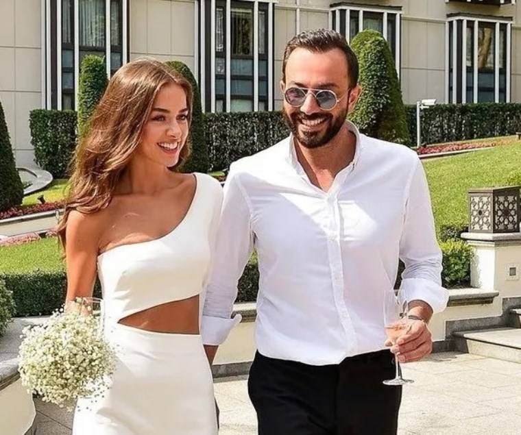 Bensu Soral'dan üzen haber 1
