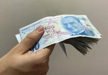 Emeklilerin Tamamını İlgilendiriyor: Emekli Maaşlarında Sürpriz Değişiklik! 2