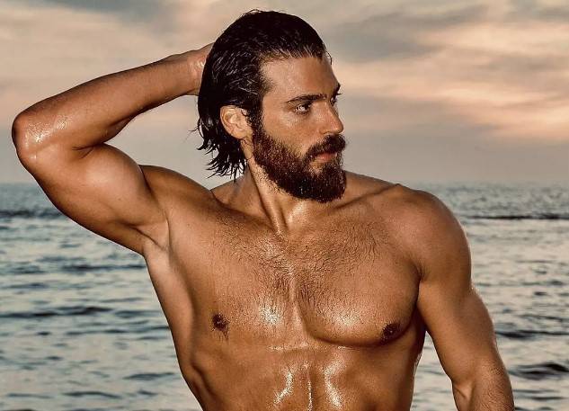 Can Yaman, 11 Milyonluk Instagram Hesabını Gözünü Kırpmadan Kapattı! 2