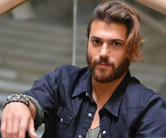 Can Yaman, 11 Milyonluk Instagram Hesabını Gözünü Kırpmadan Kapattı! 5