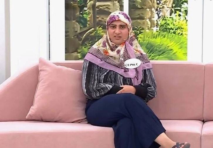 Esra Erol'daki Cemile aylar sonra ortaya çıktı! Başörtüsünü çıkardı, görenler tanıyamadı 3