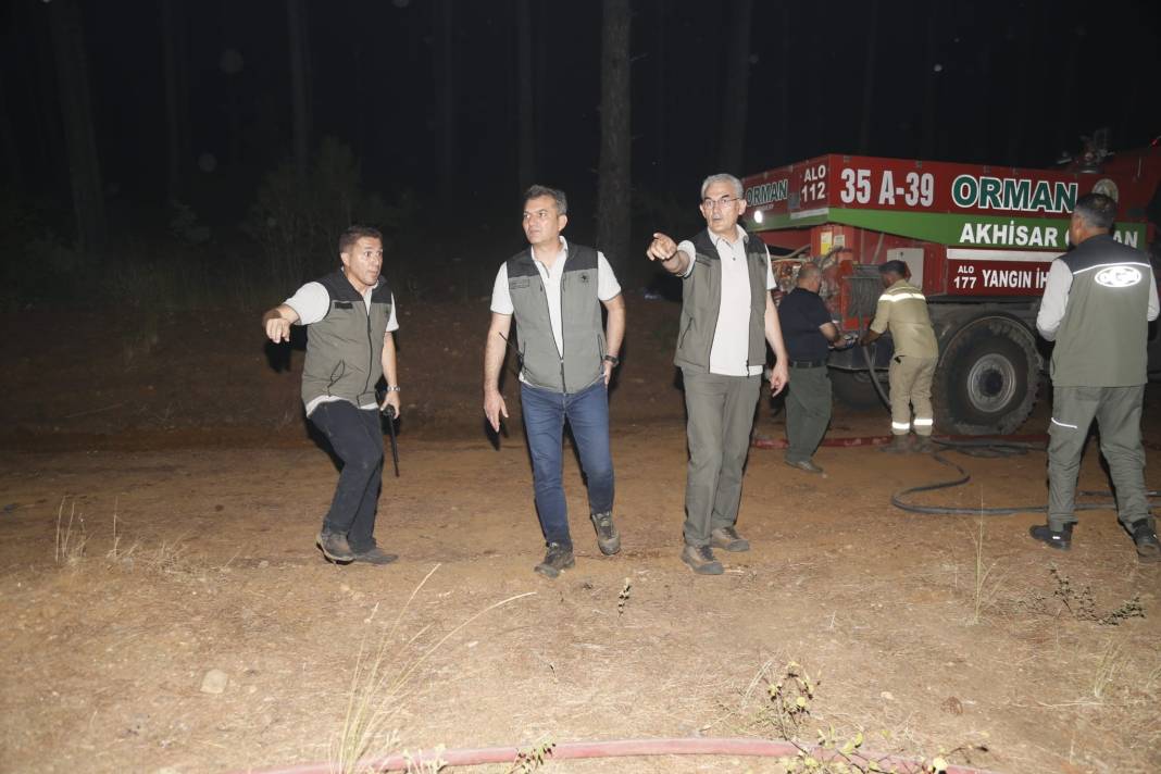 Menteşe'deki orman yangınında çalışmalar gece boyunca sürdü 1
