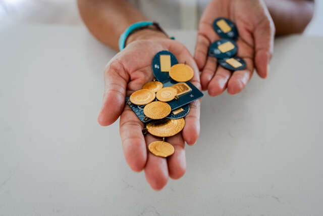 Altın Fiyatları Düşüşte! Bugün 22 Ayar Bilezik, Cumhuriyet, Ons, Tam, Yarım, Çeyrek ve Gram Altın Ne Kadar? 10