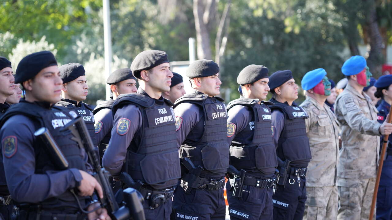 Muğla’da  “Zıpkınlardan” Nefes Kesen Gösteri 14