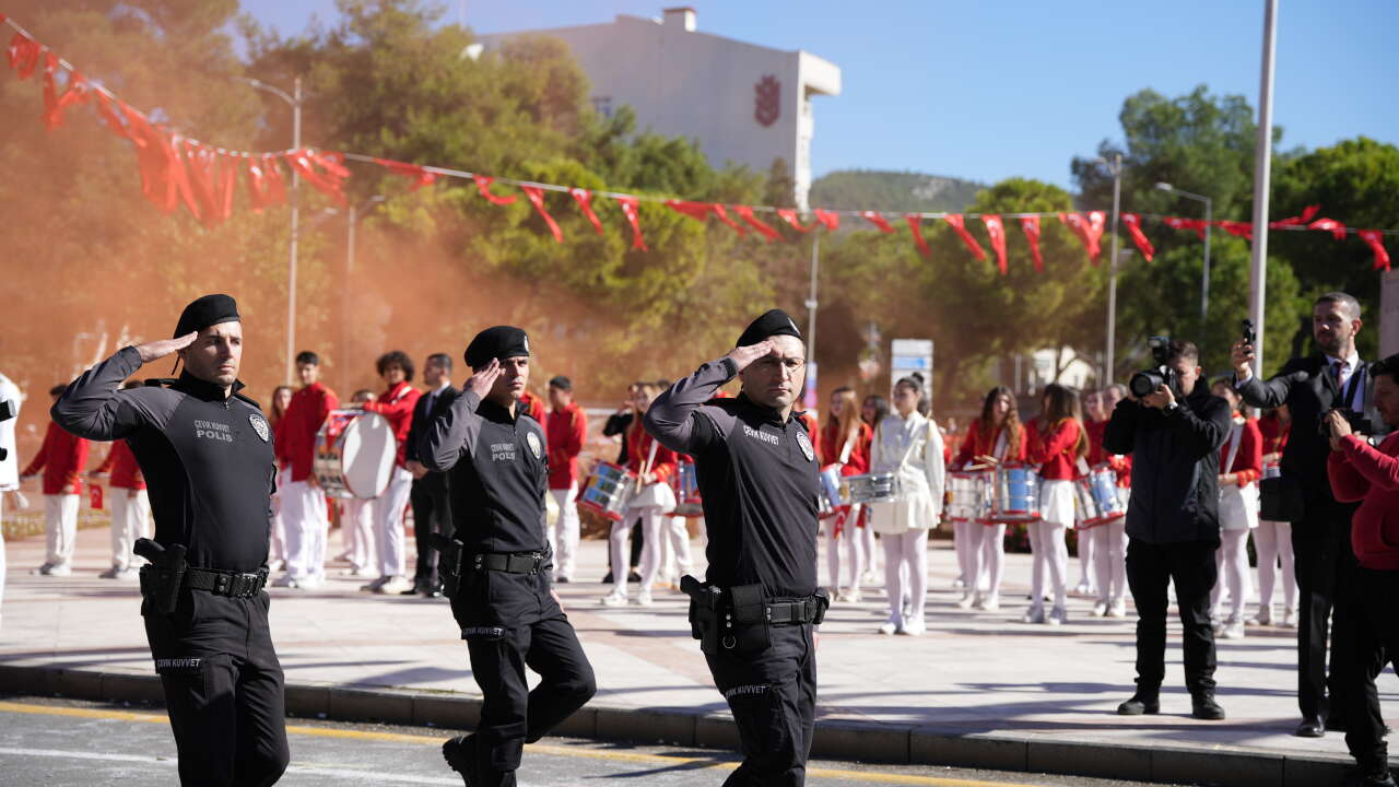 Muğla’da  “Zıpkınlardan” Nefes Kesen Gösteri 7