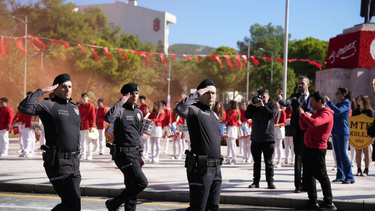 Muğla’da  “Zıpkınlardan” Nefes Kesen Gösteri 15