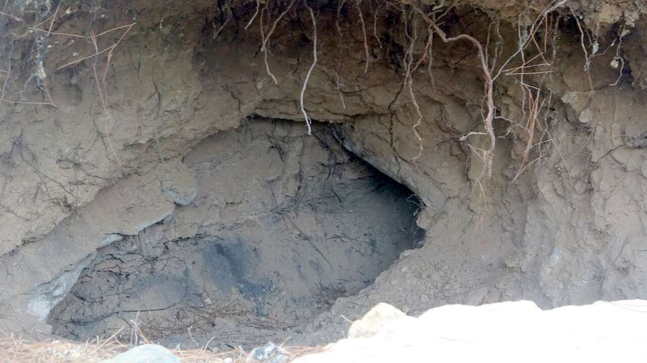 Muğla’da 300 Yıllık Tarihi Türbe Kaçak Kazıyla Delik Deşik Edildi 7