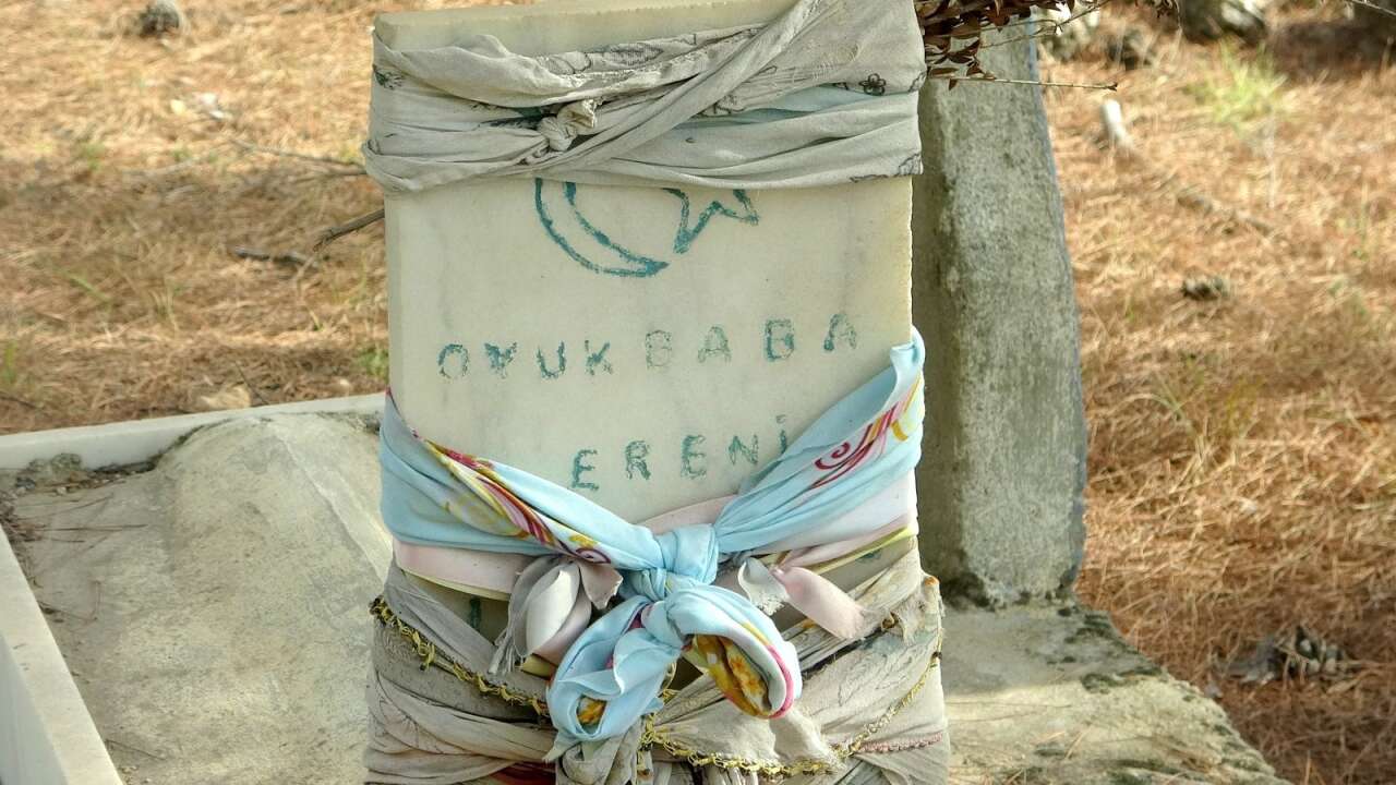 Muğla’da 300 Yıllık Tarihi Türbe Kaçak Kazıyla Delik Deşik Edildi 6