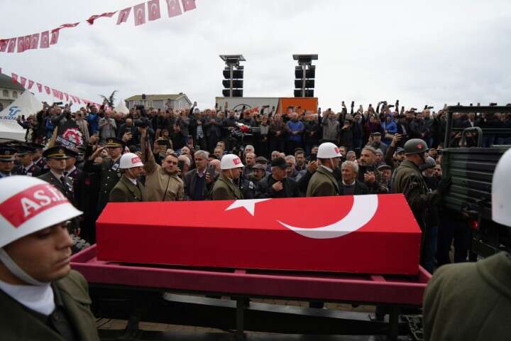 Şehit Astsubay Altıok’a Polis Kız Kardeşten Yürek Yakan Veda 1