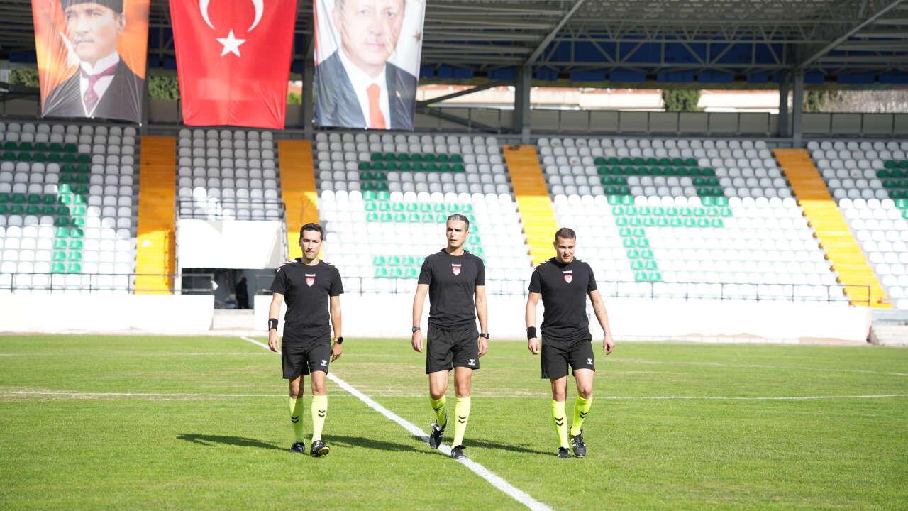 Muğlaspor - Elazığspor Maçı Başlangıç Anlarından Kareler 2