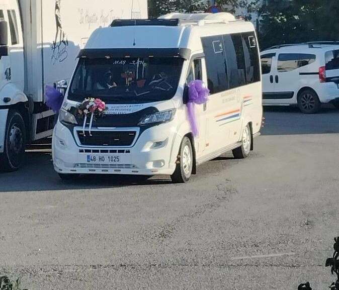 Gelin Dolmuşu Bodrum’da Büyük İlgi Topladı 4