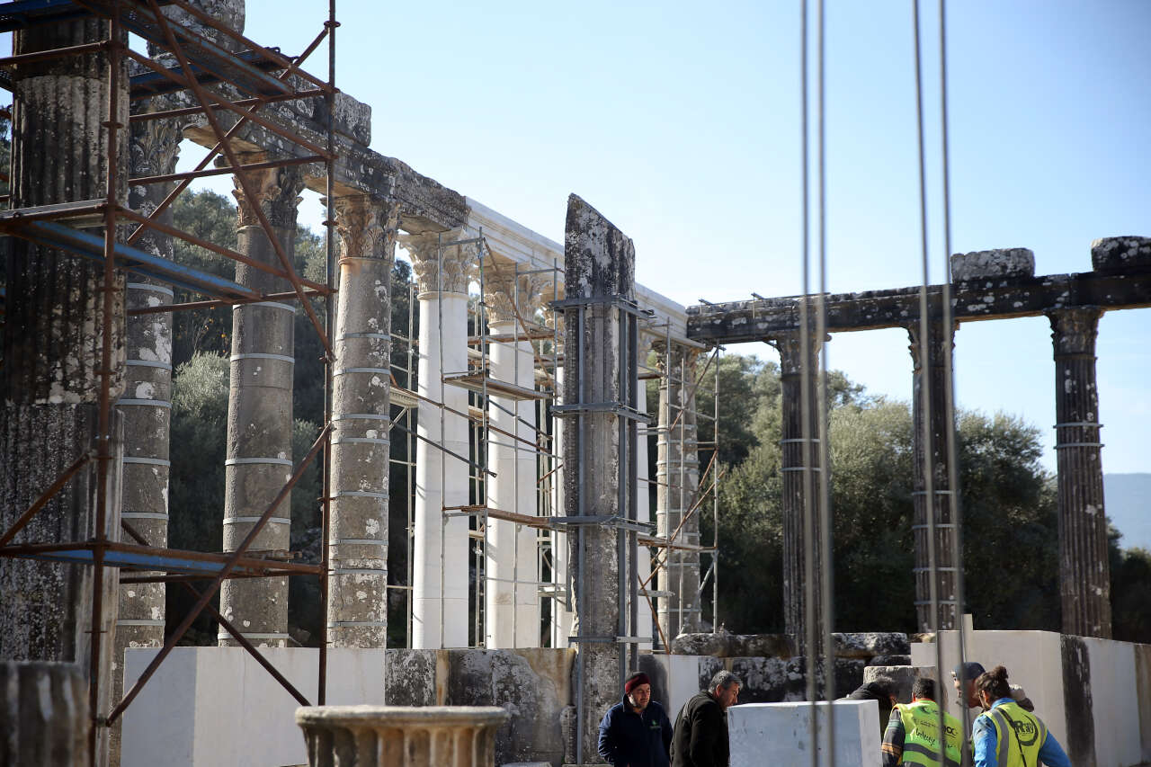 Milas’taki Zeus Tapınağı’nda Restorasyon Çalışmaları Hızla Sürüyor 1