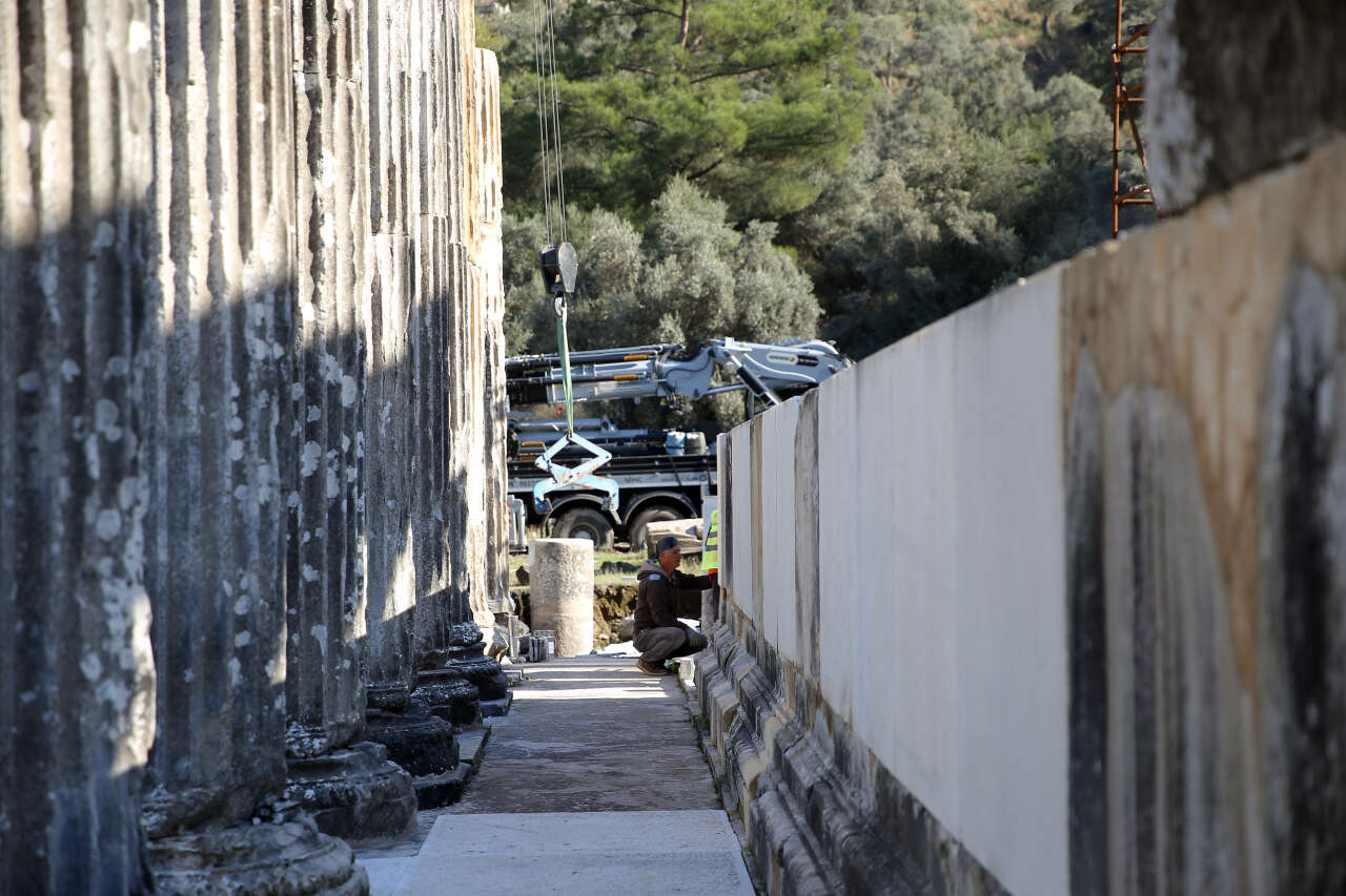 Milas’taki Zeus Tapınağı’nda Restorasyon Çalışmaları Hızla Sürüyor 4