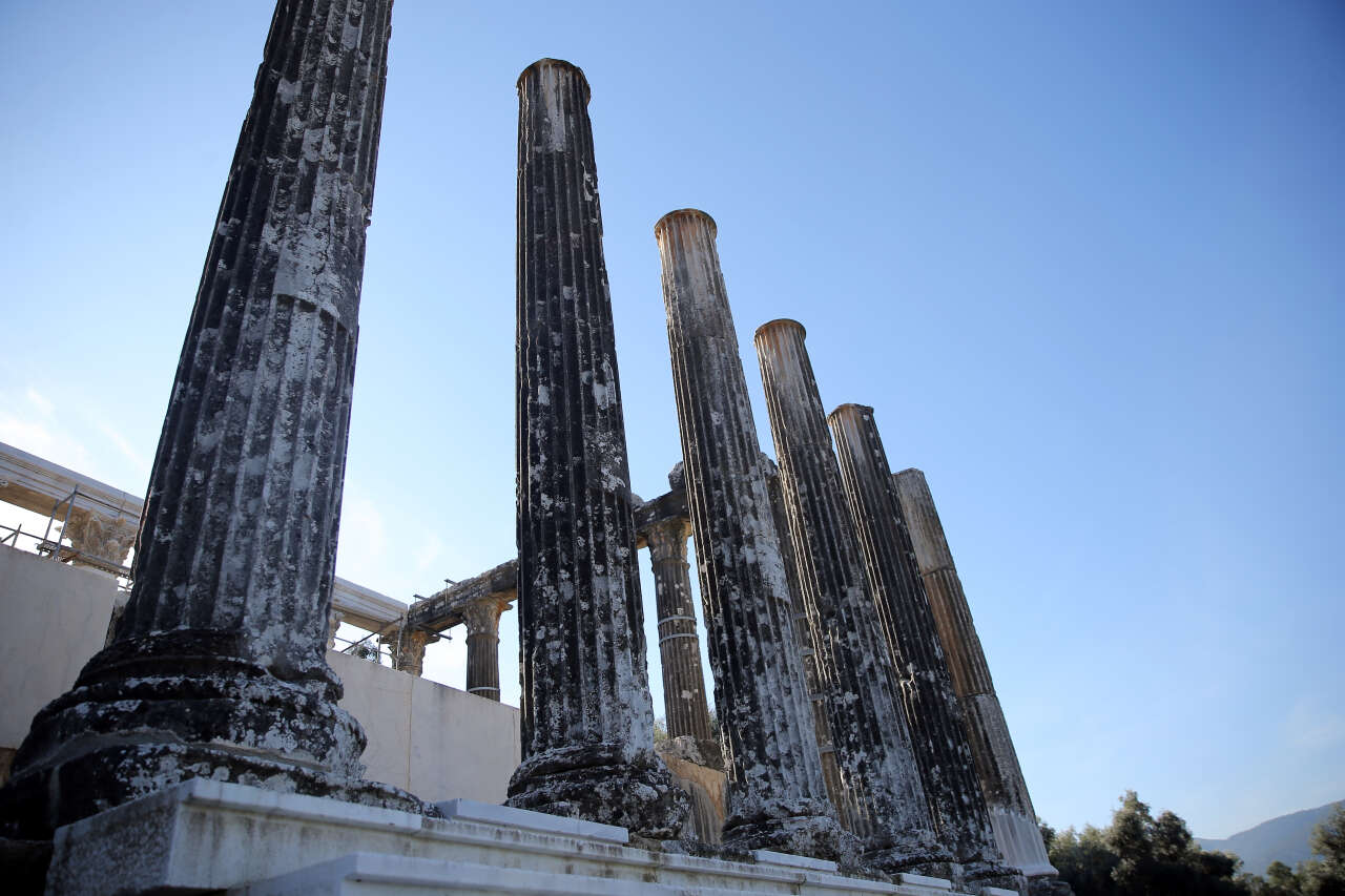 Milas’taki Zeus Tapınağı’nda Restorasyon Çalışmaları Hızla Sürüyor 6