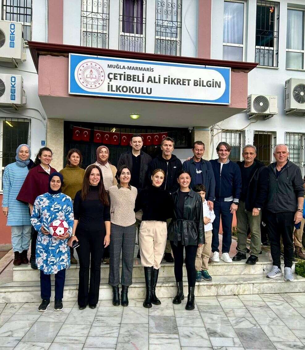 Galatasaray Efsanesi Bülent Korkmaz Marmaris’te Öğrencilerle Buluştu 4