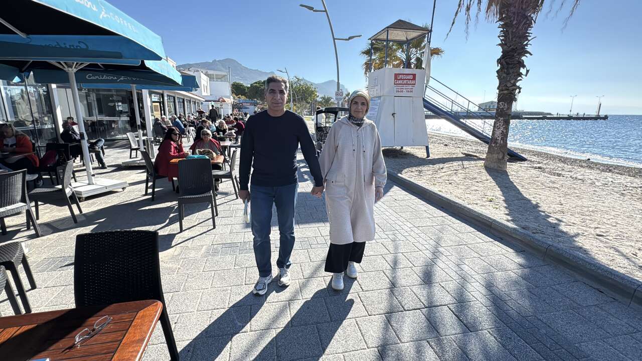 Bodrum’da Emekli Polis Memuru Kalemiyle Konuşuyor 3