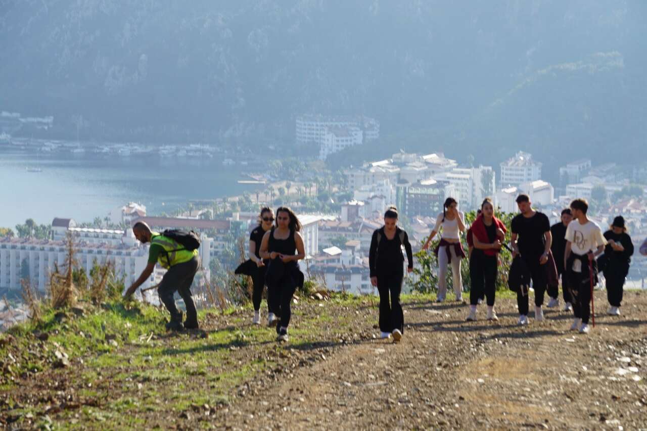 Marmaris’in Doğasını Gençler Canlandırıyor 5