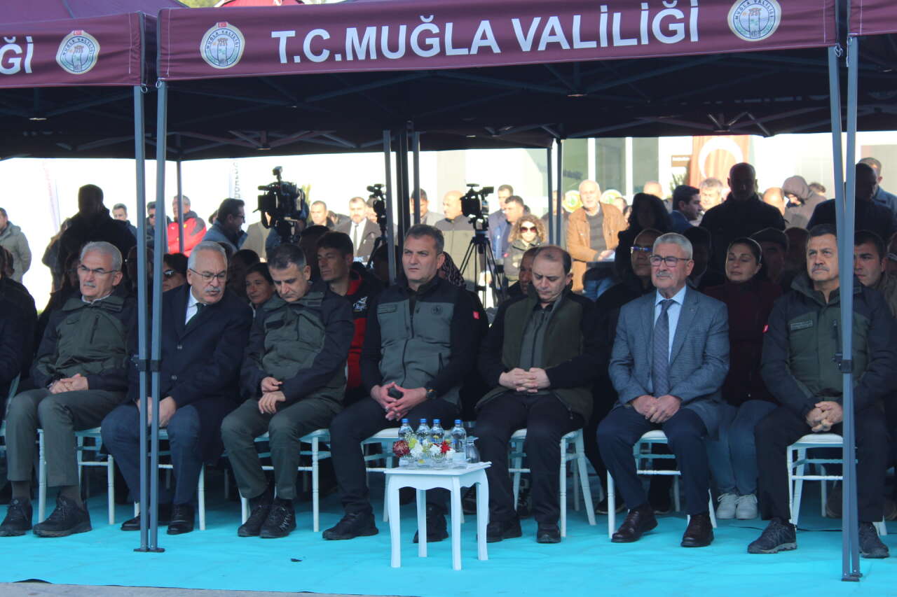 Muğla’da Orman Köylülerine ORKÖY Kredisiyle Alınan Traktör ve İş Makineleri Teslim Edildi 2