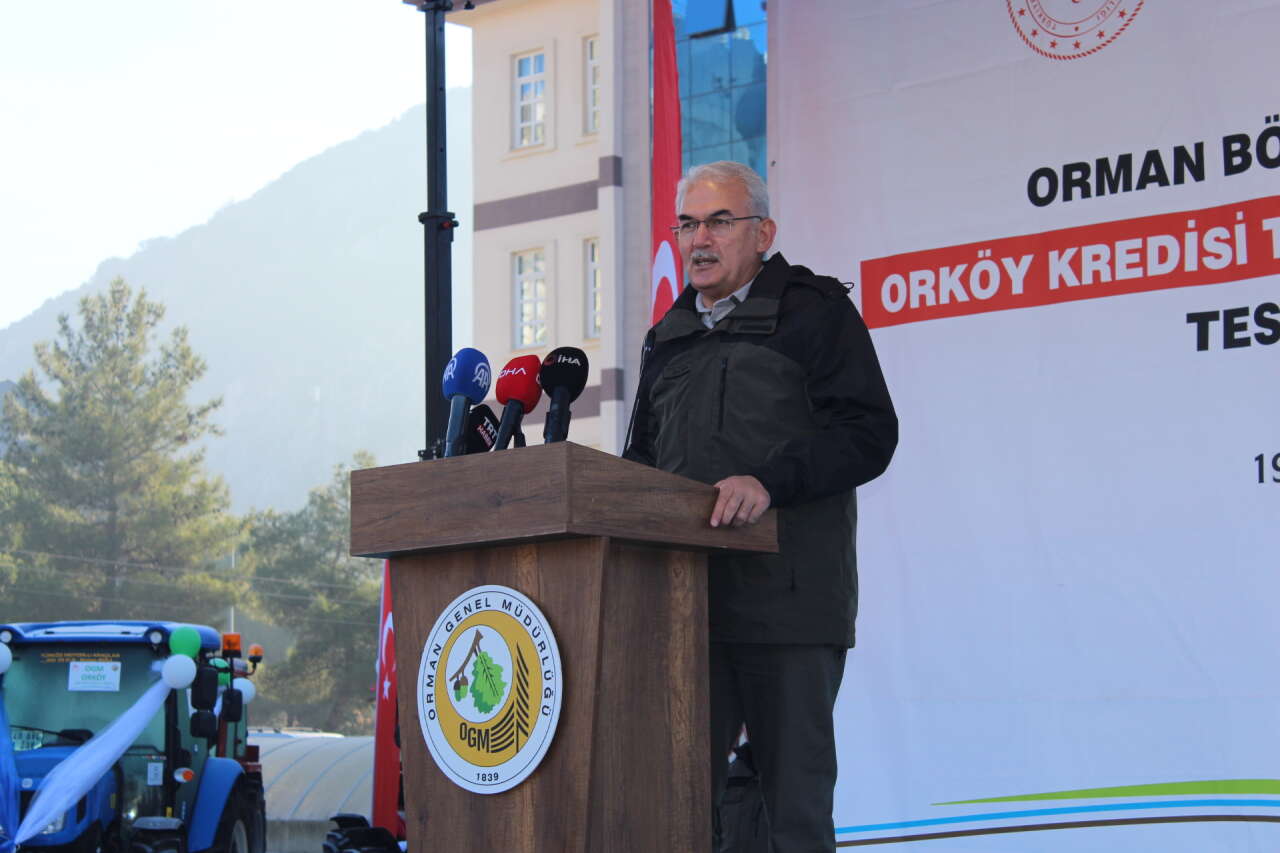 Muğla’da Orman Köylülerine ORKÖY Kredisiyle Alınan Traktör ve İş Makineleri Teslim Edildi 11