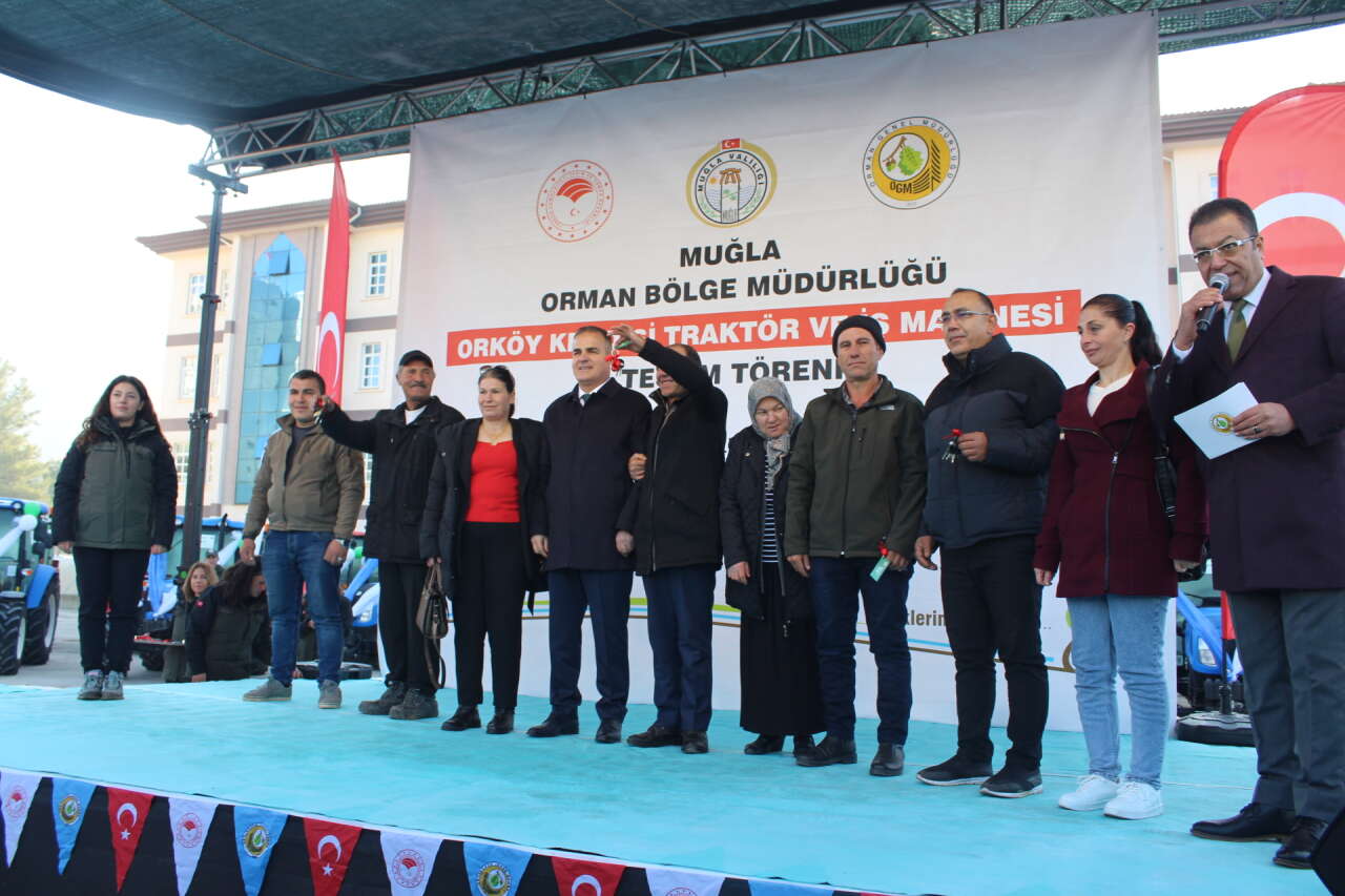 Muğla’da Orman Köylülerine ORKÖY Kredisiyle Alınan Traktör ve İş Makineleri Teslim Edildi 15