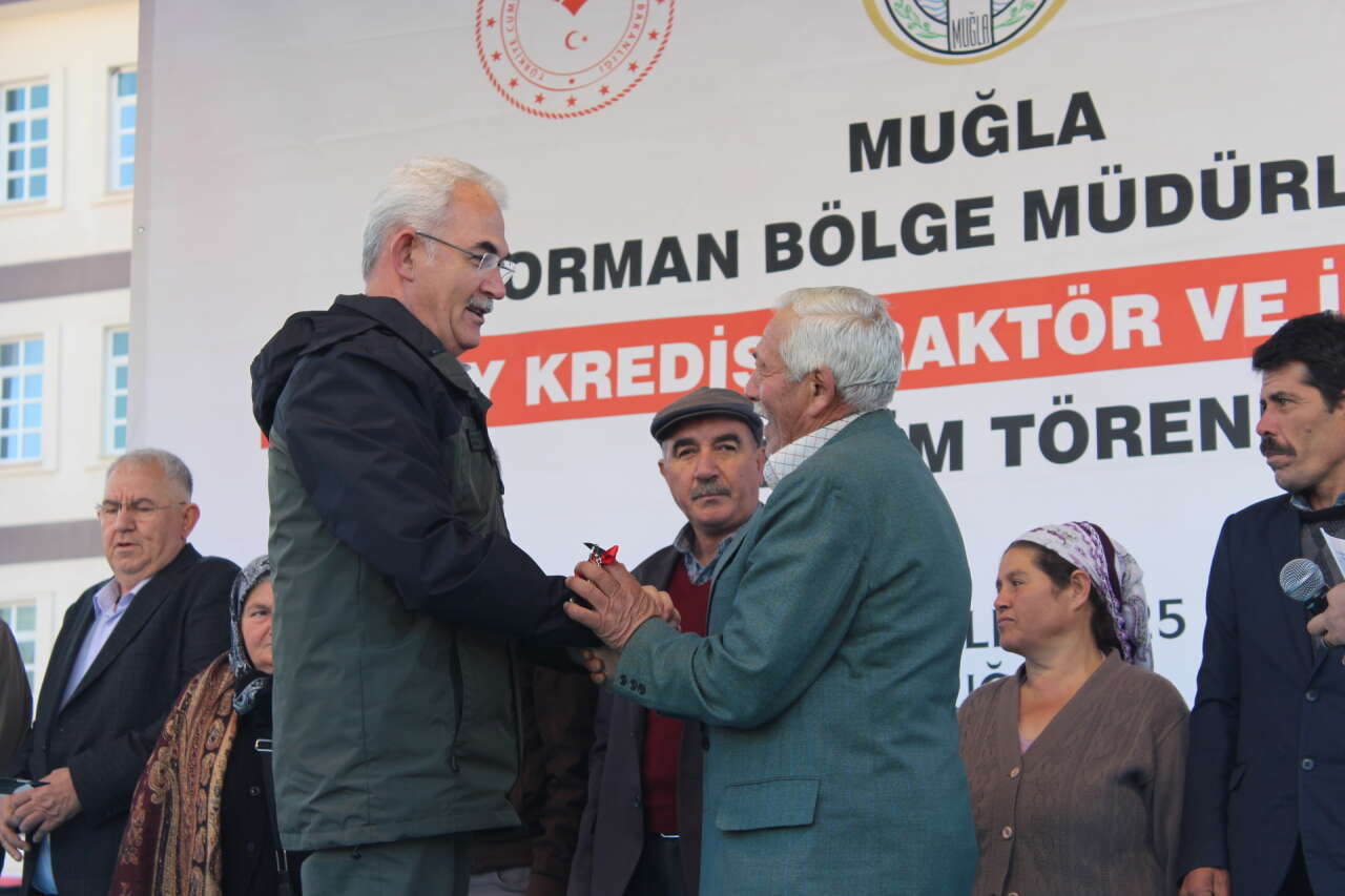 Muğla’da Orman Köylülerine ORKÖY Kredisiyle Alınan Traktör ve İş Makineleri Teslim Edildi 18