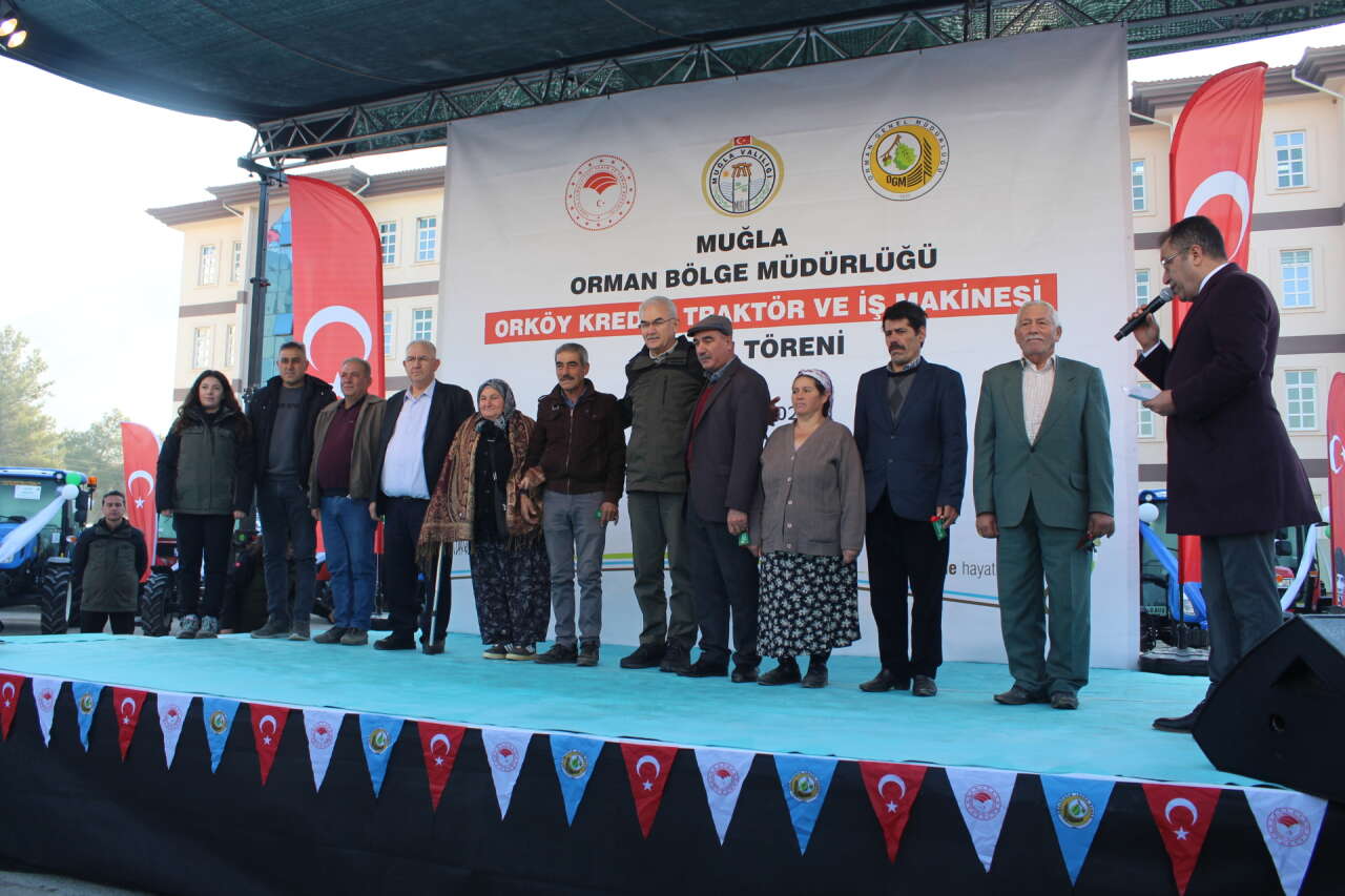 Muğla’da Orman Köylülerine ORKÖY Kredisiyle Alınan Traktör ve İş Makineleri Teslim Edildi 19