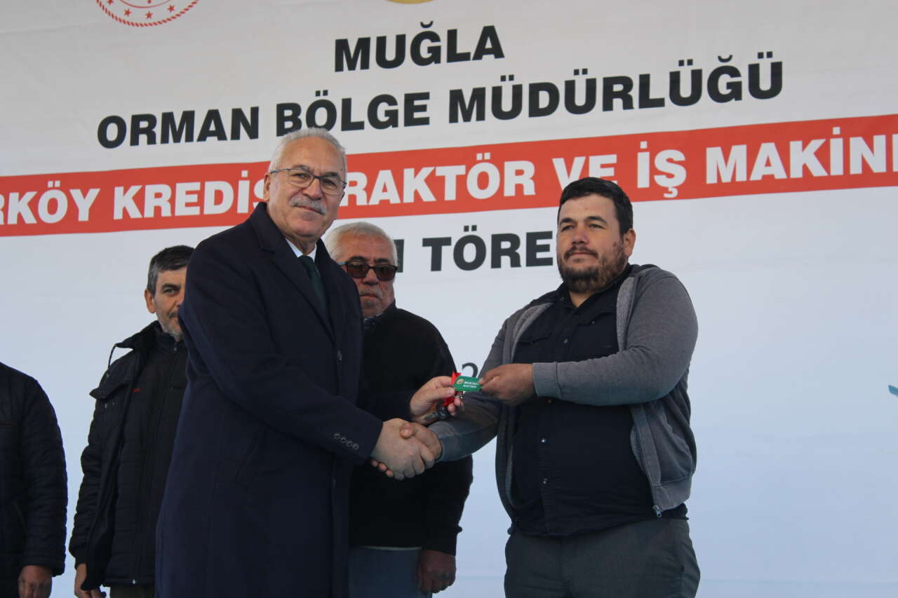 Muğla’da Orman Köylülerine ORKÖY Kredisiyle Alınan Traktör ve İş Makineleri Teslim Edildi 20