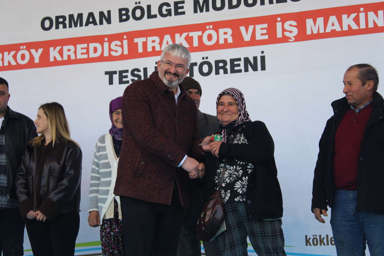 Muğla’da Orman Köylülerine ORKÖY Kredisiyle Alınan Traktör ve İş Makineleri Teslim Edildi 23