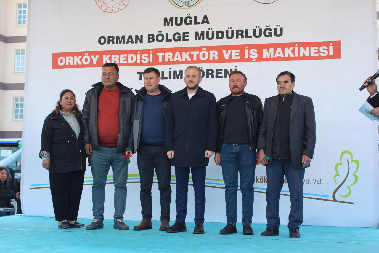 Muğla’da Orman Köylülerine ORKÖY Kredisiyle Alınan Traktör ve İş Makineleri Teslim Edildi 27