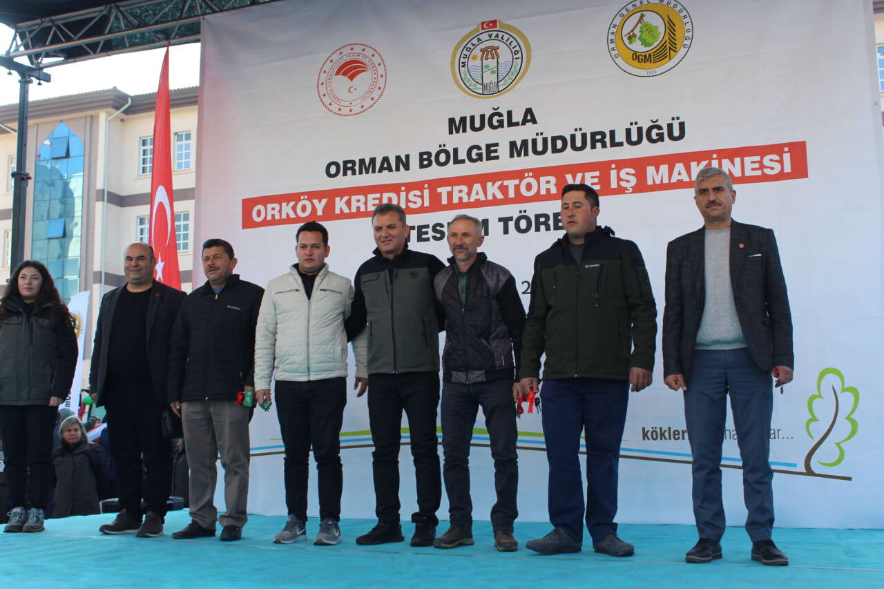 Muğla’da Orman Köylülerine ORKÖY Kredisiyle Alınan Traktör ve İş Makineleri Teslim Edildi 31