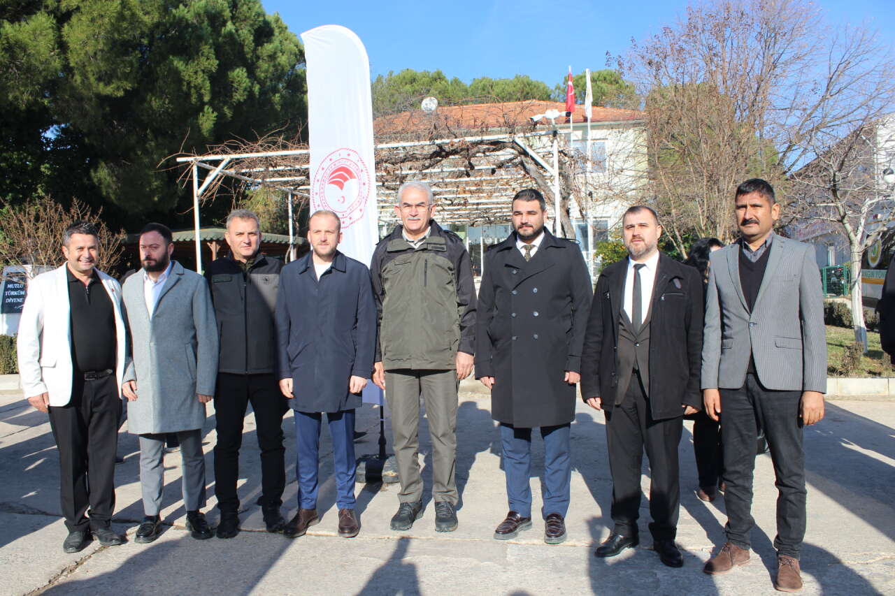 Muğla’da Orman Köylülerine ORKÖY Kredisiyle Alınan Traktör ve İş Makineleri Teslim Edildi 38