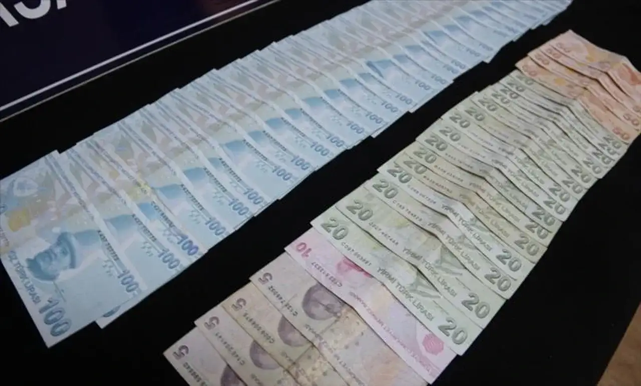 En Düşük Emekli Maaşı Ne Kadar Olacak? Özgür Erdursun Rakamları Açıkladı 3