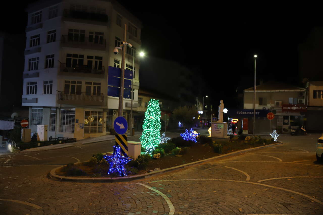Yatağan’da Yılbaşı Hazırlıkları Tamamlandı 1