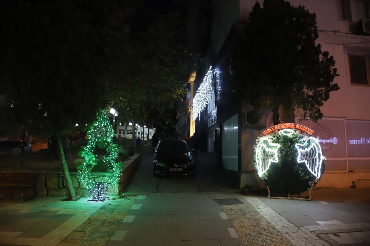 Yatağan’da Yılbaşı Hazırlıkları Tamamlandı 10