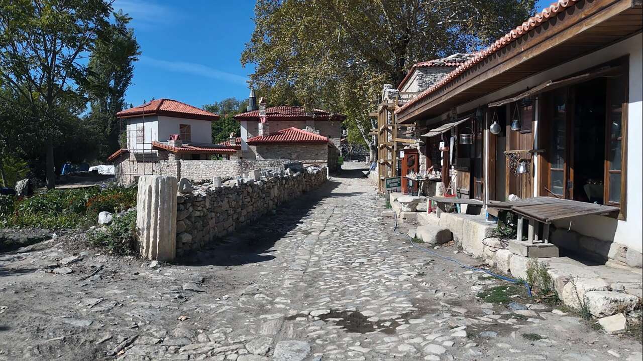 3 Bin 500 Yıllık Antik Kentte Osmanlı Köyü Canlanıyor 3