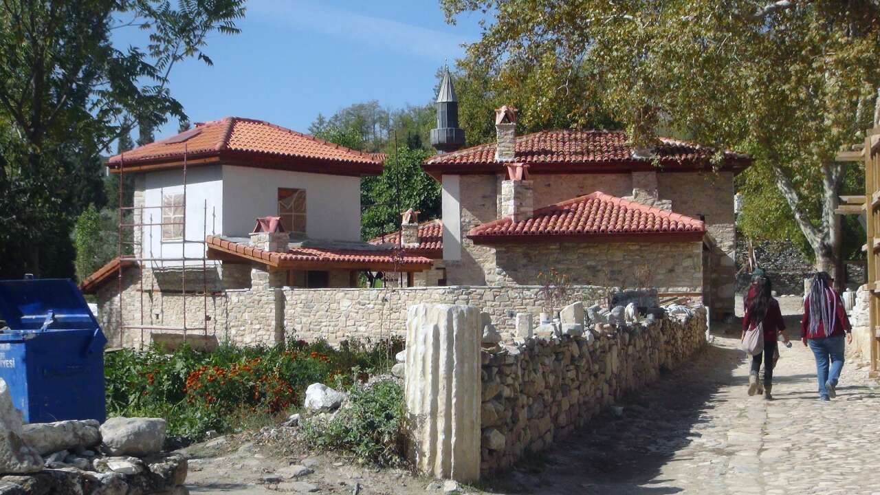 3 Bin 500 Yıllık Antik Kentte Osmanlı Köyü Canlanıyor 8