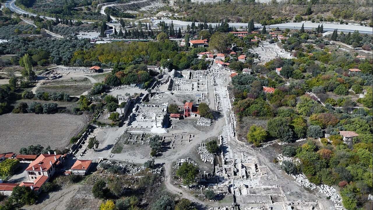 3 Bin 500 Yıllık Antik Kentte Osmanlı Köyü Canlanıyor 12