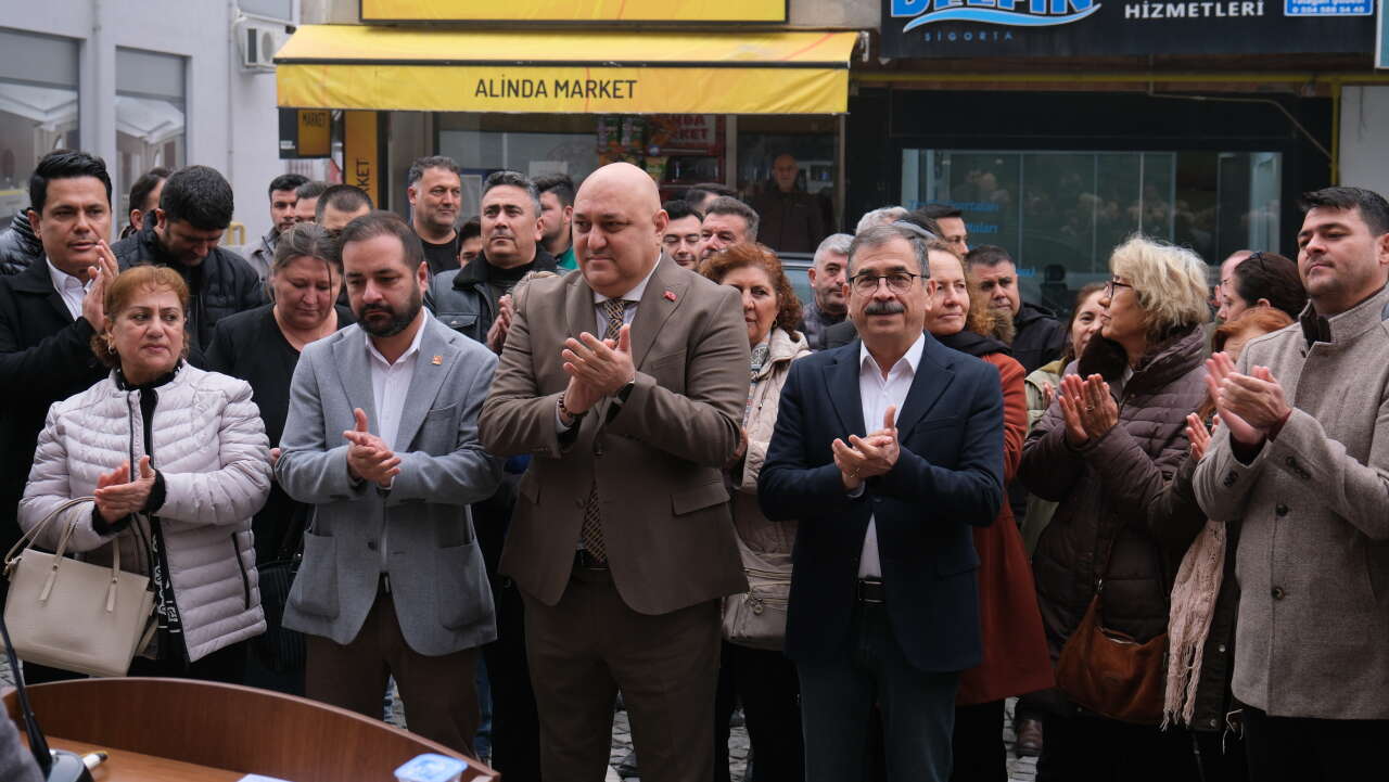 Başkan Günay’ın Girişimleri Sonuç Verdi: Yatağan’a Yeni Nesil İş Makinesi Kazandırıldı 4